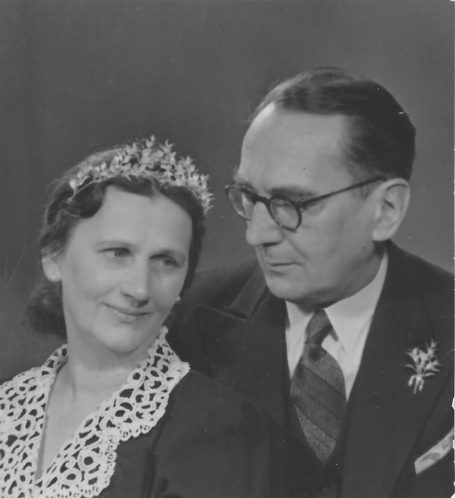 Abb. 1 | Ida (Inge) und Georg Hirthe als Silberhochzeitspaar (Foto, 1945). Foto: Archiv Thomas Hirthe