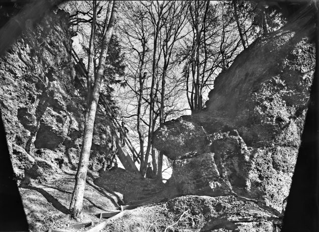 Abb. 13 | Felsenpartie auf dem Uetliberg bei Zürich (Foto, um 1910). Foto: Schweizerische Nationalbibliothek, Zürich